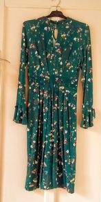 Robe fleurie manches longues, Ophalen, Gedragen, Groen