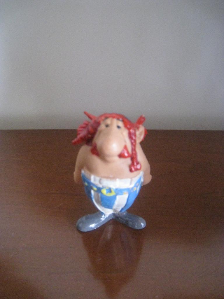 ASTERIX uderzo figurine BD obelix année 60, Collections, Personnages de BD, Utilisé, Statue ou Figurine, Astérix et Obélix, Enlèvement ou Envoi