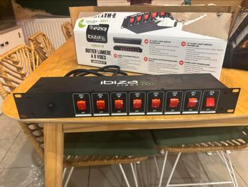 Ibiza dispatch 8 prise avec commutateur lumineux  beschikbaar voor biedingen