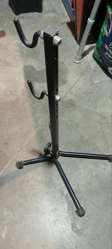 Trépied à 4 branches beschikbaar voor biedingen