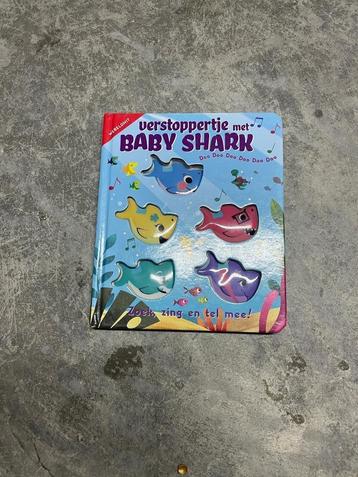 Kinderboek – Verstoppertje met Baby Shark beschikbaar voor biedingen