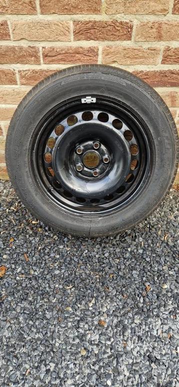 Roue de secours. beschikbaar voor biedingen