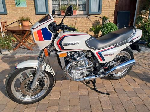 CX500E Te koop in uitzonderlijke staat, Motoren, Motoren | Honda, Particulier, Sport, meer dan 35 kW, 2 cilinders, Ophalen of Verzenden