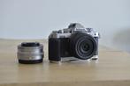 Nikon Z fc + 24mm 1.7 + 16-50mm + extra batterij + smallgrip, Audio, Tv en Foto, Fotocamera's Digitaal, Ophalen, Zo goed als nieuw