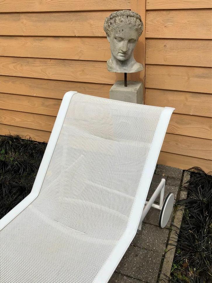 B&B Italia Vintage 1966 Collection by Richard Schultz ligbed, Tuin en Terras, Ligbedden, Gebruikt, Aluminium, Verstelbaar, Verrijdbaar