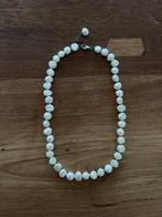 Halsketting, Enlèvement, Comme neuf