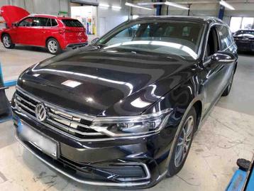 Volkswagen Passat Variant GTE 1.4 TSI PHEV 218PK Automaat 20, Auto's, Automaat, Gebruikt, Bedrijf, Break