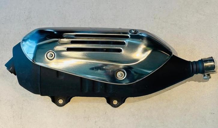 UITVERKOOP! NIEUW Uitlaat Vespa GTS 125 euro 4/5, Motoren, Onderdelen | Overige, Nieuw, Ophalen