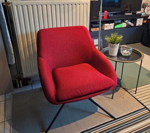 Prachtige rode Lounge stoel van Palau Casala, Huis en Inrichting, Fauteuils, Zo goed als nieuw, Metaal, Stof, 50 tot 75 cm, Minder dan 75 cm