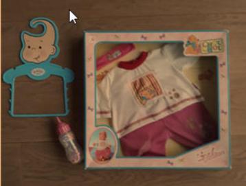 Poppekleedjes Zapf Creation (NIEUW) + papflesje + kapstokje, Enlèvement ou Envoi, Neuf, Baby Pop
