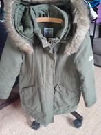 Jas Mayoral, Enlèvement ou Envoi, Fille, Manteau