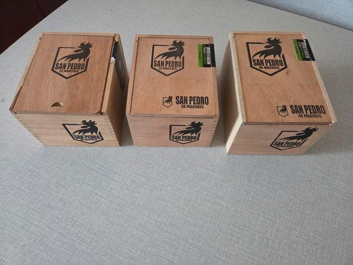 3 x sigarenkist San Pedro., Verzamelen, Rookartikelen, Aanstekers en Luciferdoosjes, Tabaksdoos of Verpakking, Ophalen of Verzenden