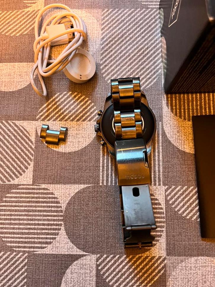 Fossil Gen 6 smartwatch., Vêtements | Hommes, Ceintures, Comme neuf, Enlèvement ou Envoi