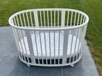 Stokke baby peuterbed meegroeibed, Ophalen, Zo goed als nieuw, Wieltjes