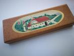 Oud vintage houten pennenbakje "dorpje", Ophalen