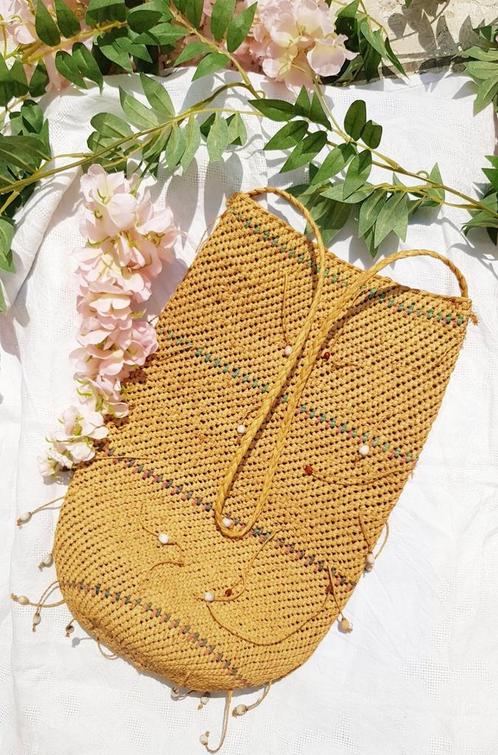 Vintage emmertas van RAFFIA (handgemaakt), Handtassen en Accessoires, Tassen | Damestassen, Zo goed als nieuw, Overige typen, Overige kleuren