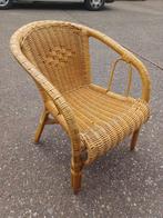 Klein houten/rieten kinderstoeltje, Enlèvement, Comme neuf, Chaise(s)