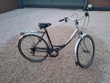 damesfiets. beschikbaar voor biedingen