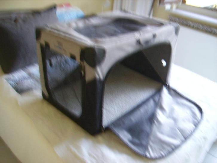 hondenreisbench met extra bijpassend matras, Dieren en Toebehoren, Hondenbenches, Zo goed als nieuw, Ophalen