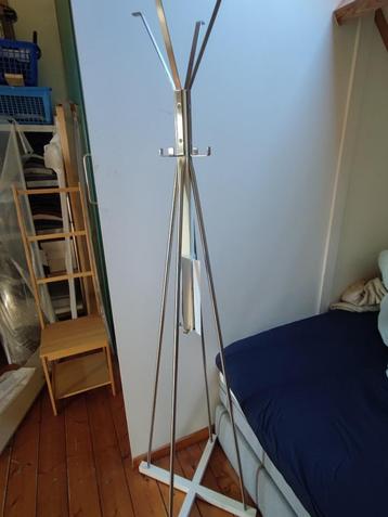 kapstok ikea tjusig 190 cm hoog nieuw beschikbaar voor biedingen