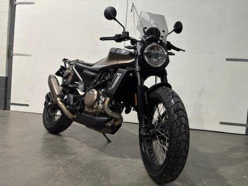 Husqvarna Svartpilen 701 Style, Motoren, Motoren | Husqvarna, Bedrijf, Naked bike, 12 t/m 35 kW, 1 cilinder, Ophalen