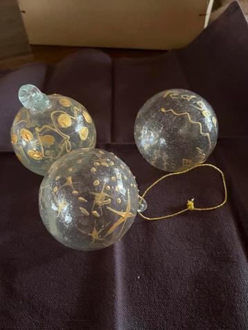 3 handgeschilderde Egyptische kerstballen beschikbaar voor biedingen