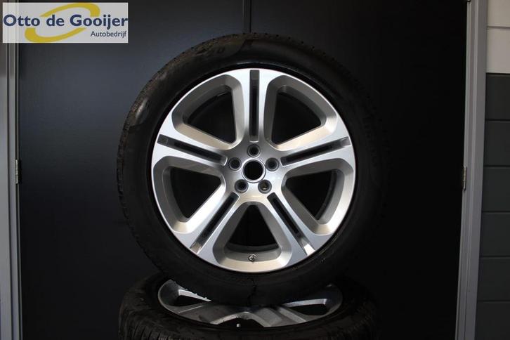 Originele Jaguar F-Pace Origineel Winterbanden 4,5MM Onbesch, Auto-onderdelen, Banden en Velgen, Banden en Velgen, Winterbanden