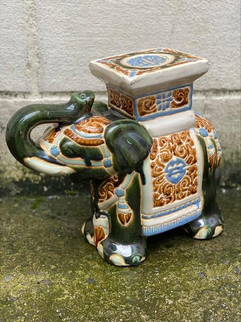 Vintage keramiek olifant, Antiquités & Art, Antiquités | Céramique & Poterie, Enlèvement ou Envoi