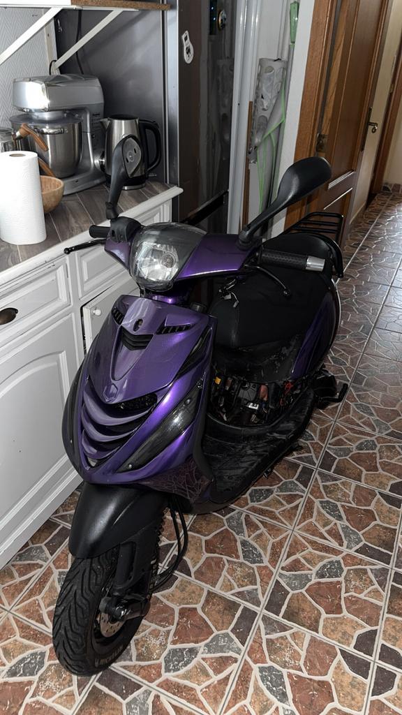 Zip 180cc a klasse, Fietsen en Brommers, Scooters | Piaggio, Zo goed als nieuw, Zip, Ophalen of Verzenden