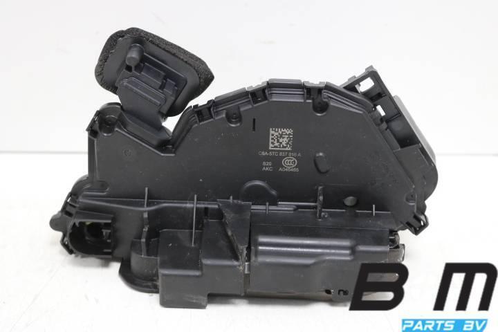 Door lock front right VW Golf 7 RHD 5TC837016A, Auto-onderdelen, Overige Auto-onderdelen, Gebruikt
