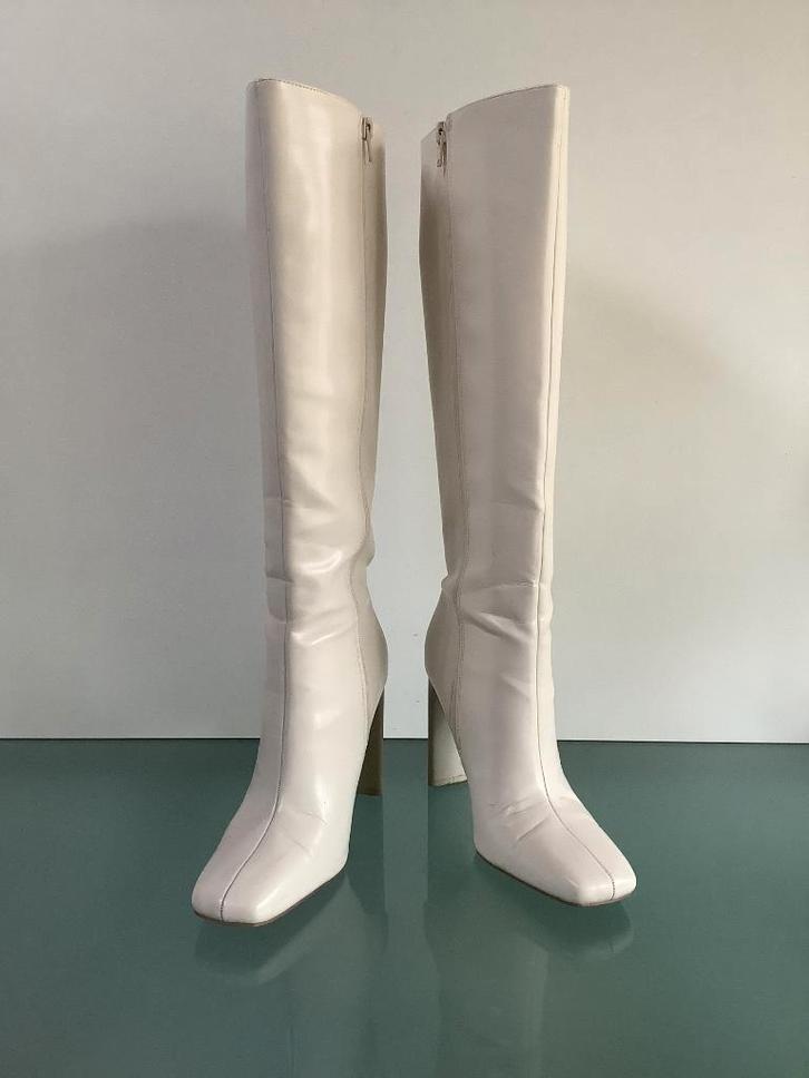 Beige stiletto laarzen 40 | Gratis verzenden, Kleding | Dames, Schoenen, Zo goed als nieuw, Hoge laarzen, Beige, Verzenden