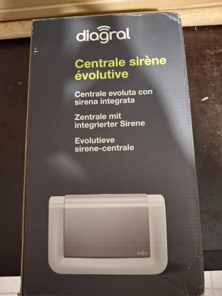 DIAGRAL centrale sirene + transmetteur gsm, Doe-het-zelf en Bouw, Alarmsystemen, Nieuw, Sirene, Overige soorten, Draadloos, Ophalen of Verzenden