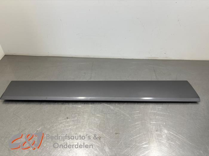 Sierstrip van een Opel Vivaro, Auto-onderdelen, Carrosserie, Opel, Gebruikt, 3 maanden garantie, Ophalen of Verzenden
