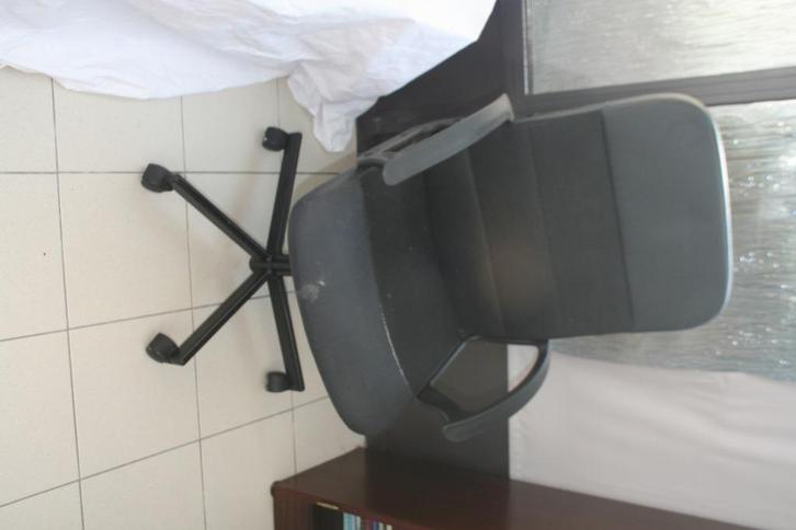 Bureaustoel ikea renberget, Huis en Inrichting, Bureaustoelen, Bureaustoel, Ophalen of Verzenden