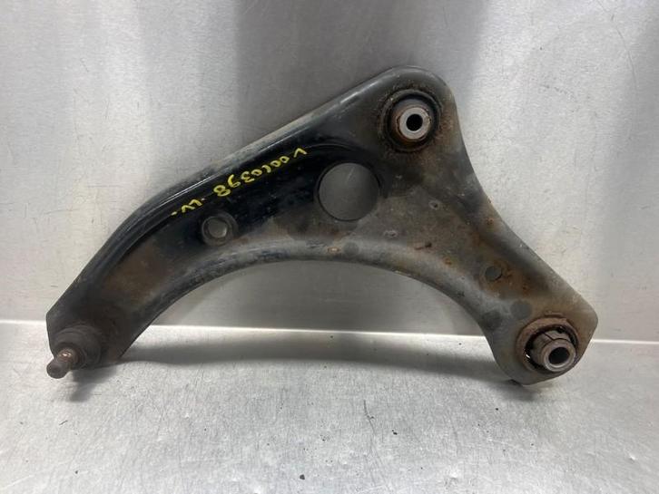 BRAS DE SUSPENSION AVANT GAUCHE INFERIEUR Micra (K13), Autos : Pièces & Accessoires, Suspension & Châssis, Nissan, Utilisé