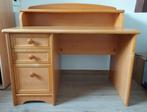 Bureau van spaanplaat., Ophalen, Gebruikt, Bureau