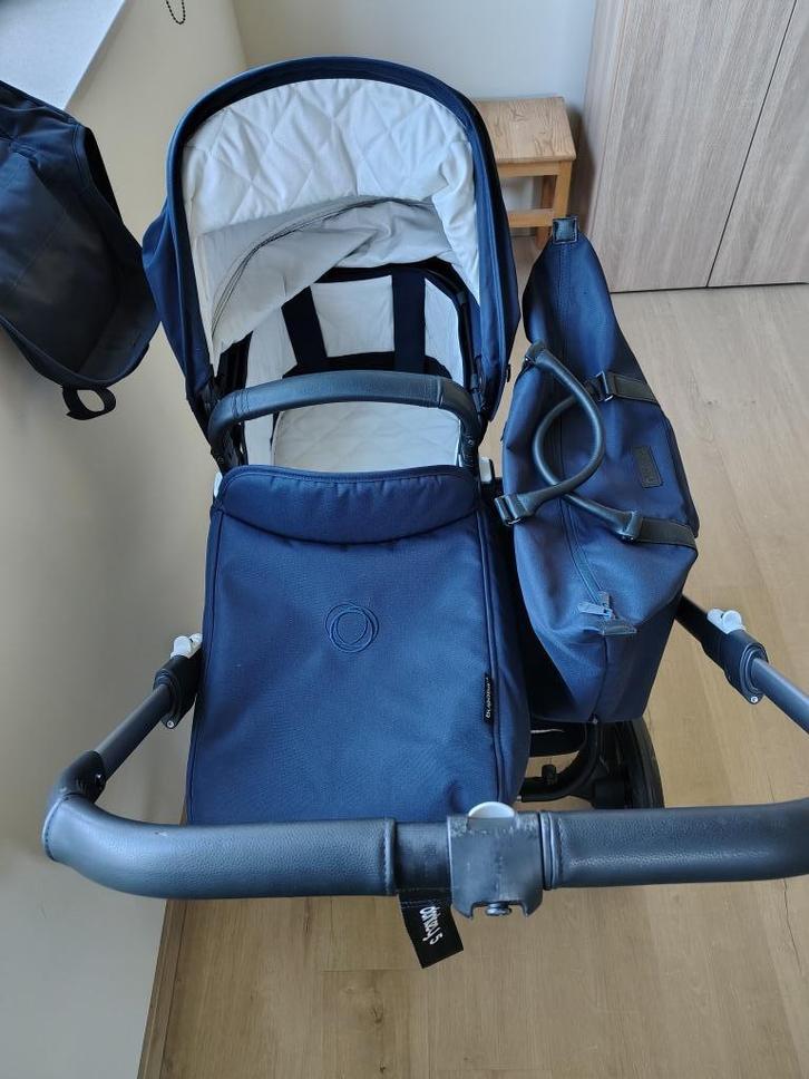 Bugaboo Donkey 5 – Onderstel + Zitje + Draagmand + Regenhoes, Kinderen en Baby's, Buggy's, Zo goed als nieuw, Overige merken, Duomodel