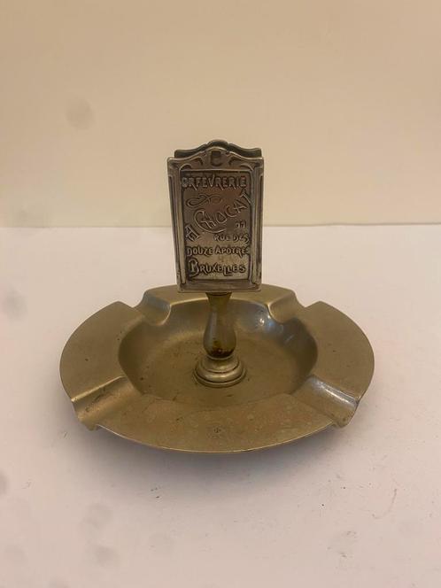 Oude tin asbak met luciferhouder. Circa 150 mm, Verzamelen, Merken en Reclamevoorwerpen, Ophalen of Verzenden