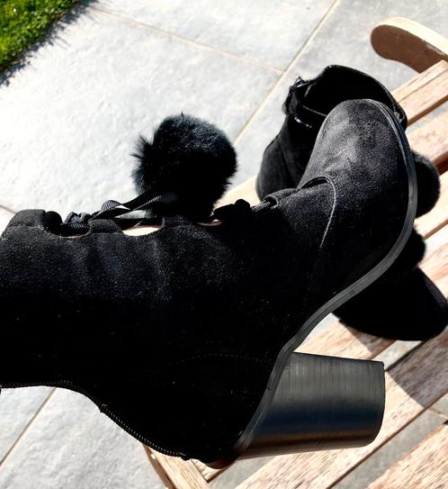 Très belles bottines en nubuck noir Lollipops, Vêtements | Femmes, Chaussures, Porté, Boots et Botinnes, Noir, Enlèvement ou Envoi