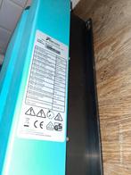 omvormer, Doe-het-zelf en Bouw, Ophalen, Zo goed als nieuw, 200 wattpiek of meer