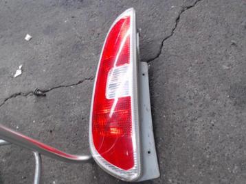 Feu arrière gauche Skoda Roomster 2010-2014 LP/14942 beschikbaar voor biedingen