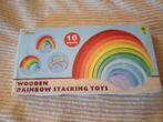 Houten speelgoed regenboog set, ongebruikt, Kinderen en Baby's, Speelgoed | Houten speelgoed, Ophalen of Verzenden, Zo goed als nieuw