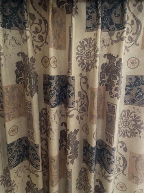 PRACHTIGE DRAPERIEEN GORDIJNEN GORDIJN, Huis en Inrichting, Stoffering | Gordijnen en Lamellen, Beige, Ophalen