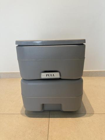 TE HUUR: mobiel toilet beschikbaar voor biedingen