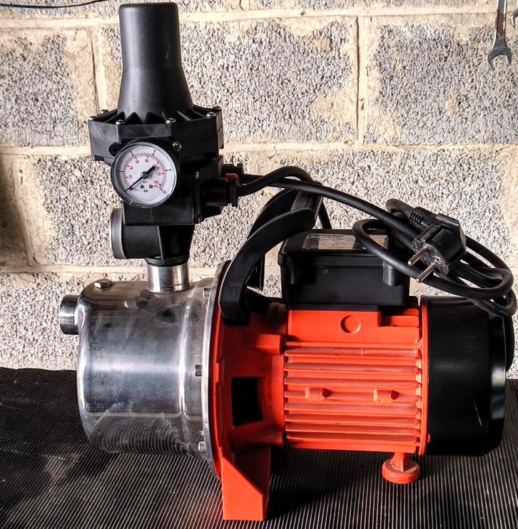 Groupe  Hydrophore Master Pump 1100w, Bricolage & Construction, Sanitaire