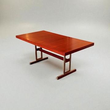 Vintage „" Meubelfabriek Aurora "” bureautafel uit de jaren  beschikbaar voor biedingen