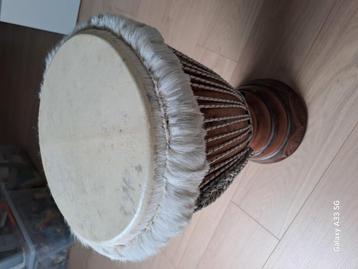 Djembé.  beschikbaar voor biedingen