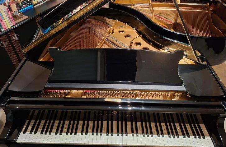 Piano à queue Steinway&Sons modèle S, Musique & Instruments, Pianos, Comme neuf, Enlèvement