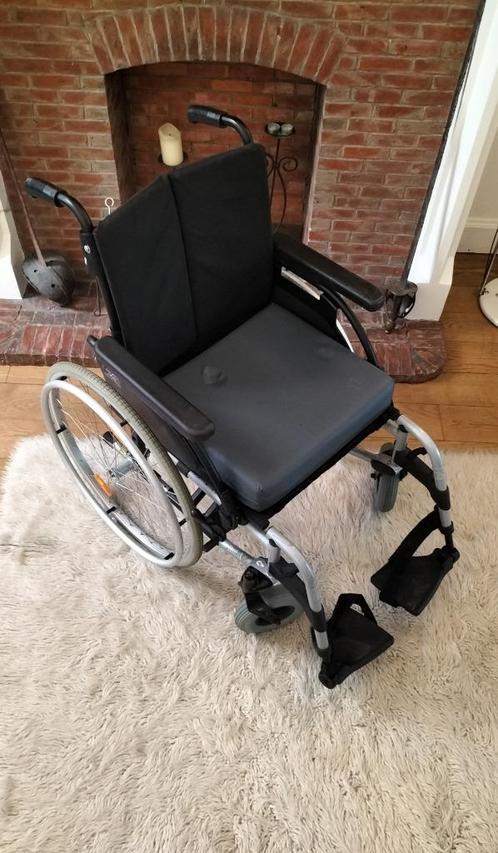 Chaisse roulante Breezy, Antiek en Kunst, Antiek | Meubels | Stoelen en Sofa's, Ophalen