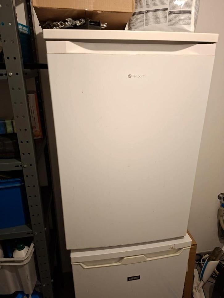 modèle de table congélateur (réfrigérateur), Electroménager, Réfrigérateurs & Frigos, Utilisé, Sans bac à congélation, 75 à 100 litres